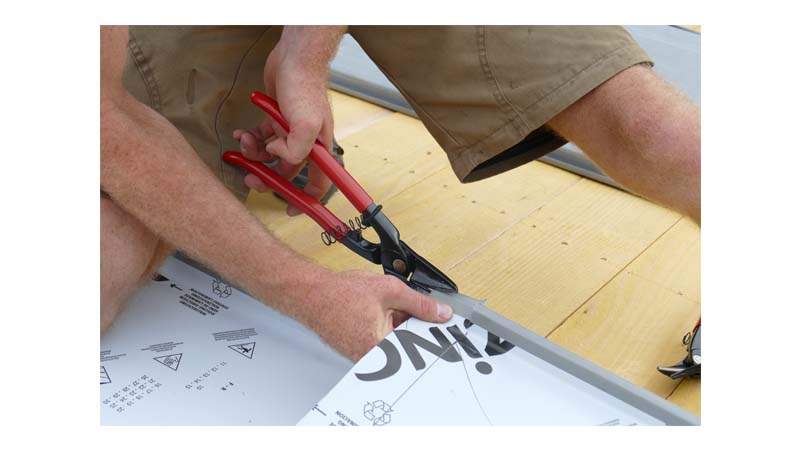 Cisaille à Découpe/découpe-trou Bessey D114-250 - Longueur 250 Mm, Acier Trempé, Poignées PVC, Pour Métal Fin